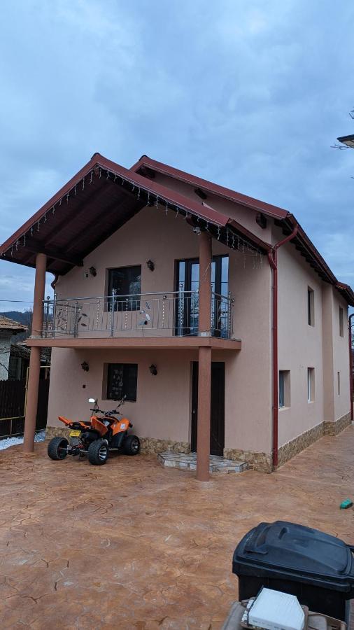 Casa Beatrice Villa Calimanesti Ngoại thất bức ảnh